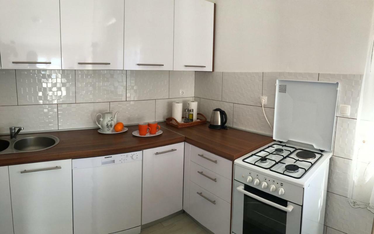 Apartment Marica Posedarje Buitenkant foto