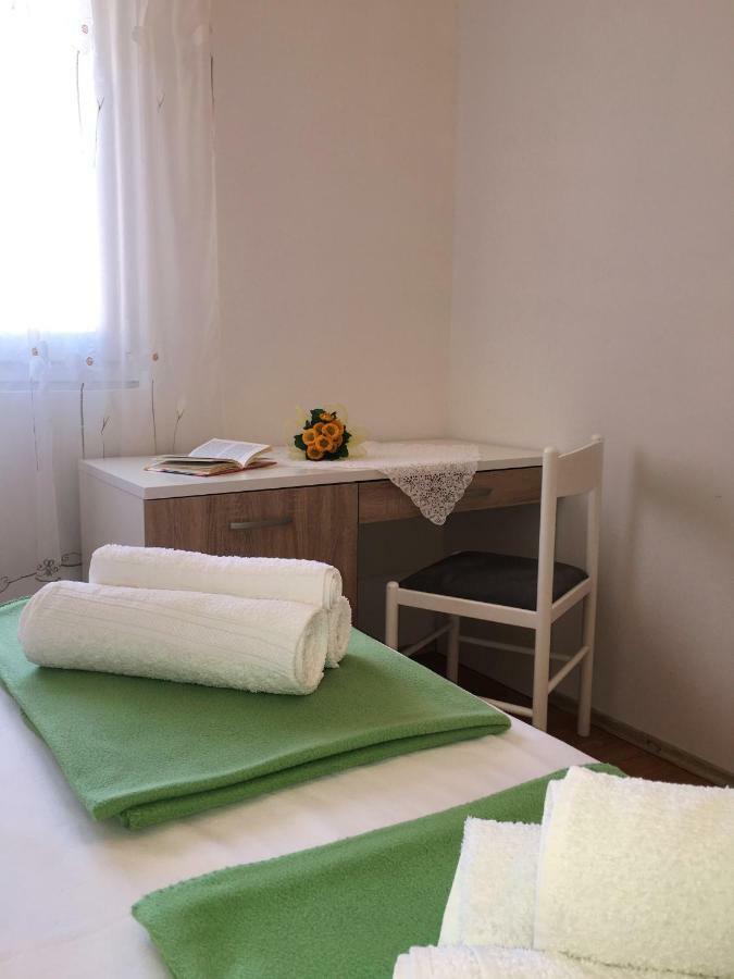 Apartment Marica Posedarje Buitenkant foto
