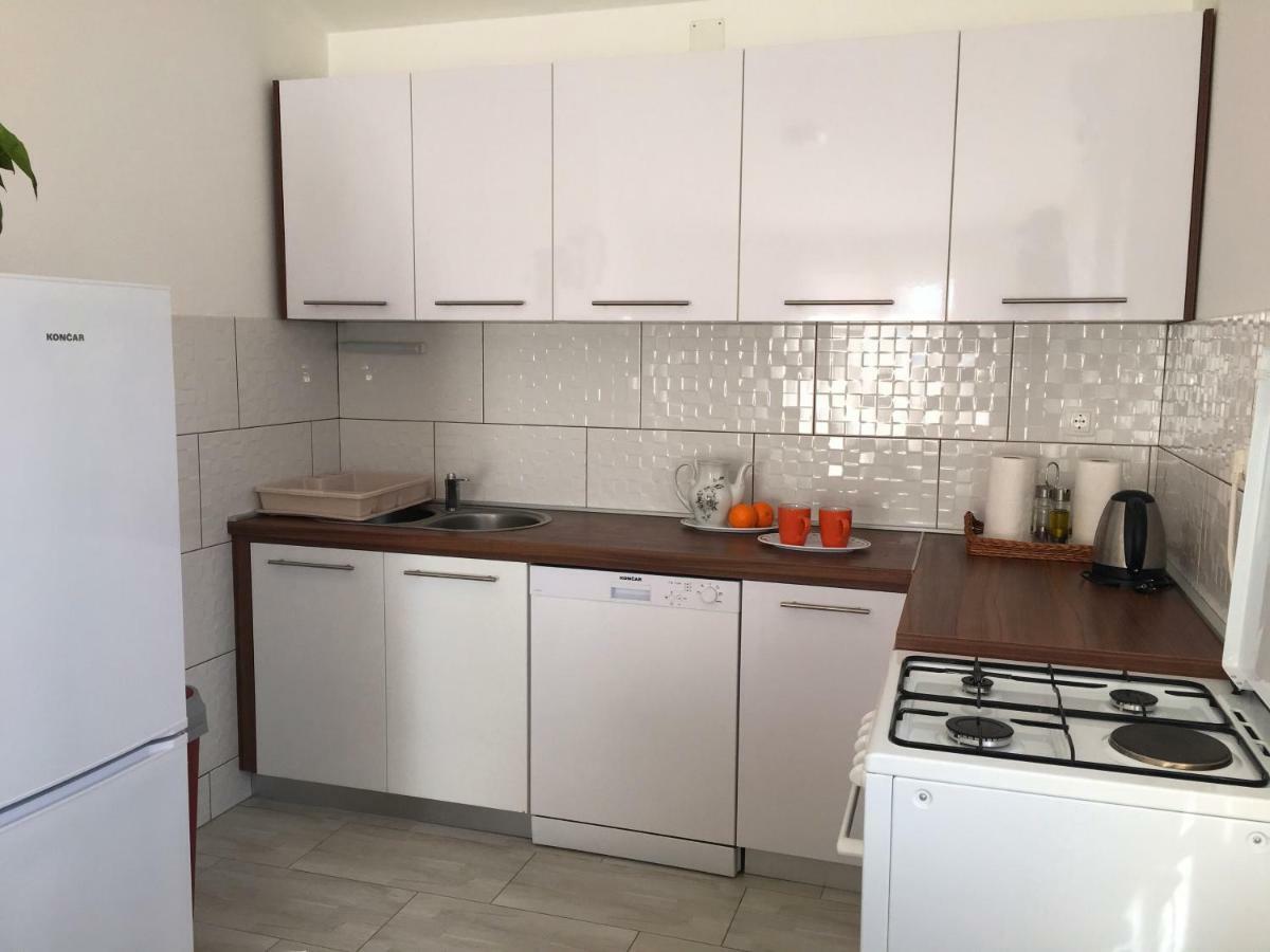 Apartment Marica Posedarje Buitenkant foto