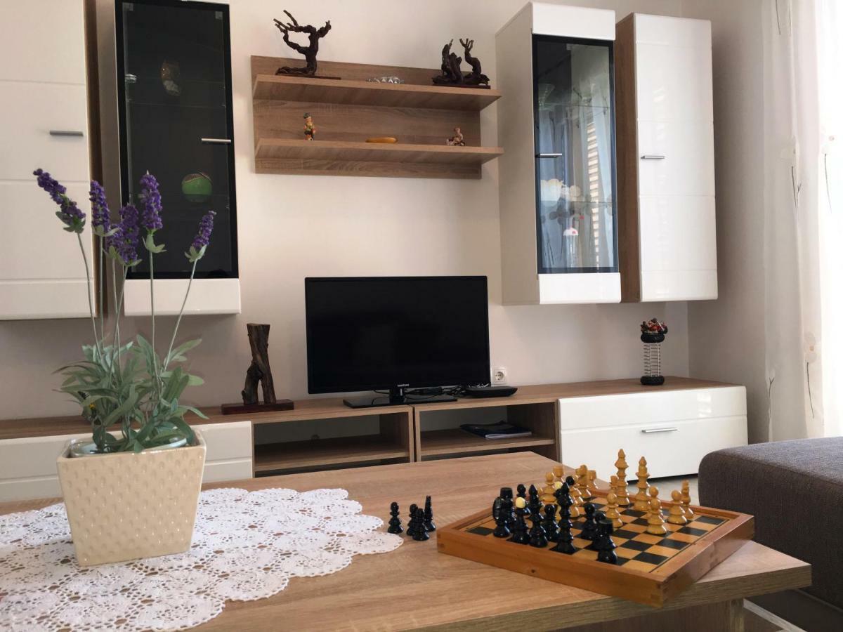 Apartment Marica Posedarje Buitenkant foto