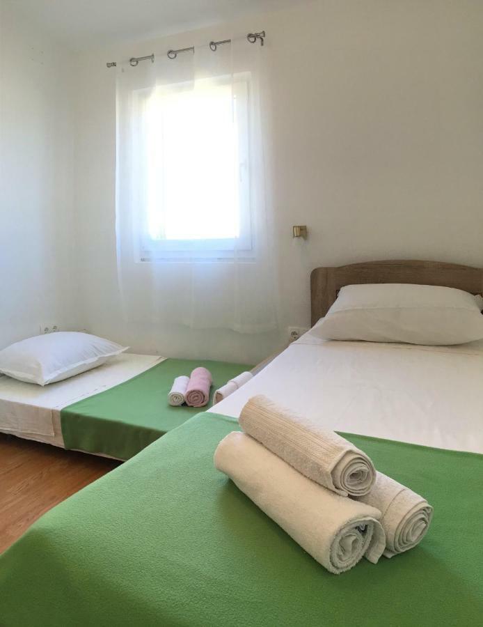 Apartment Marica Posedarje Buitenkant foto